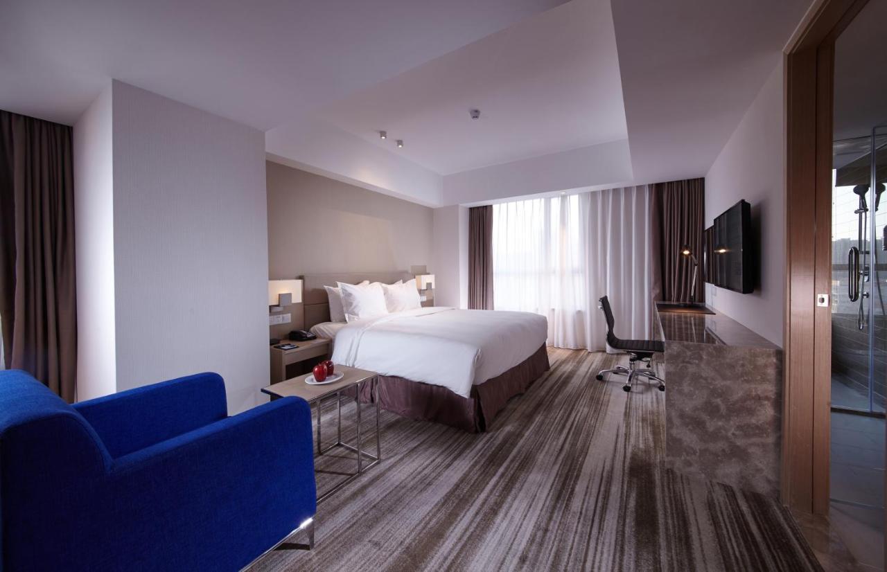 Holiday Inn Express Shenyang Tawan, An Ihg Hotel Buitenkant foto