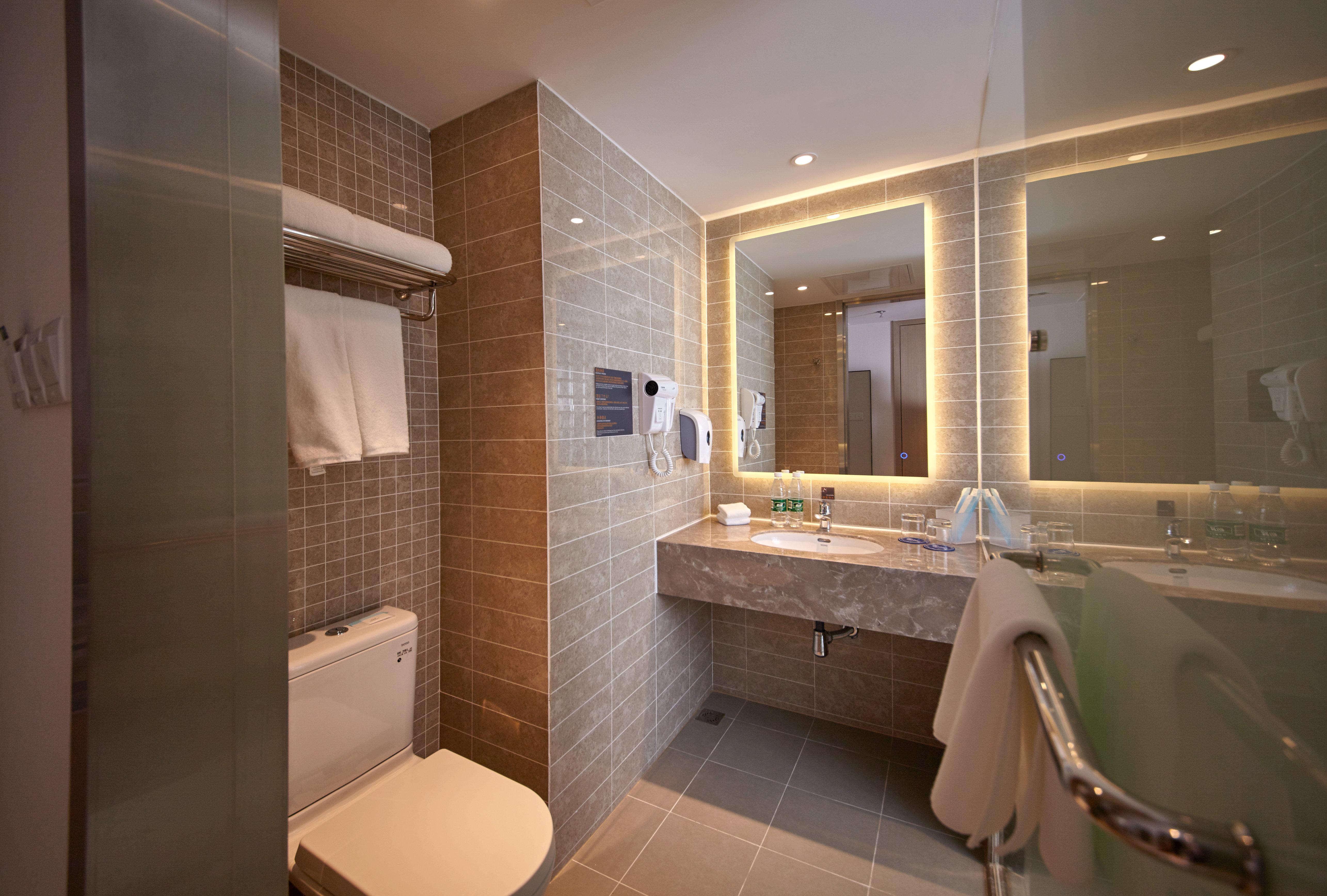 Holiday Inn Express Shenyang Tawan, An Ihg Hotel Buitenkant foto